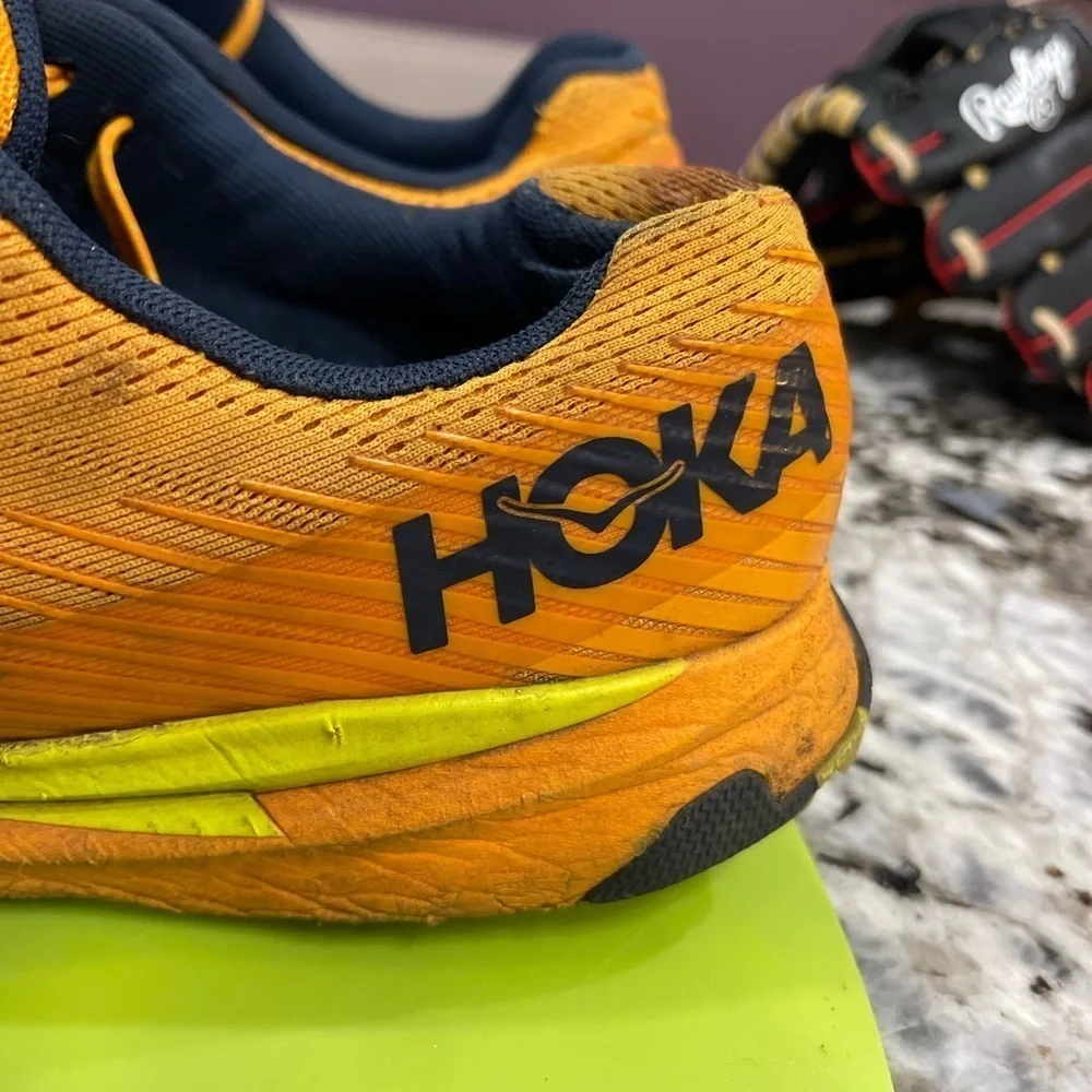 Hoka One One Torrent 2 Running Shoes men’s size 11.5